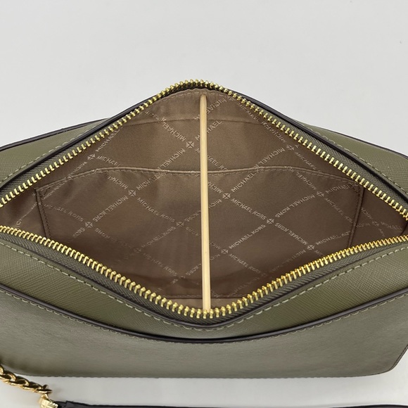 Michael Kors Large EW Crossbody Bag - Picture 5 of 9
